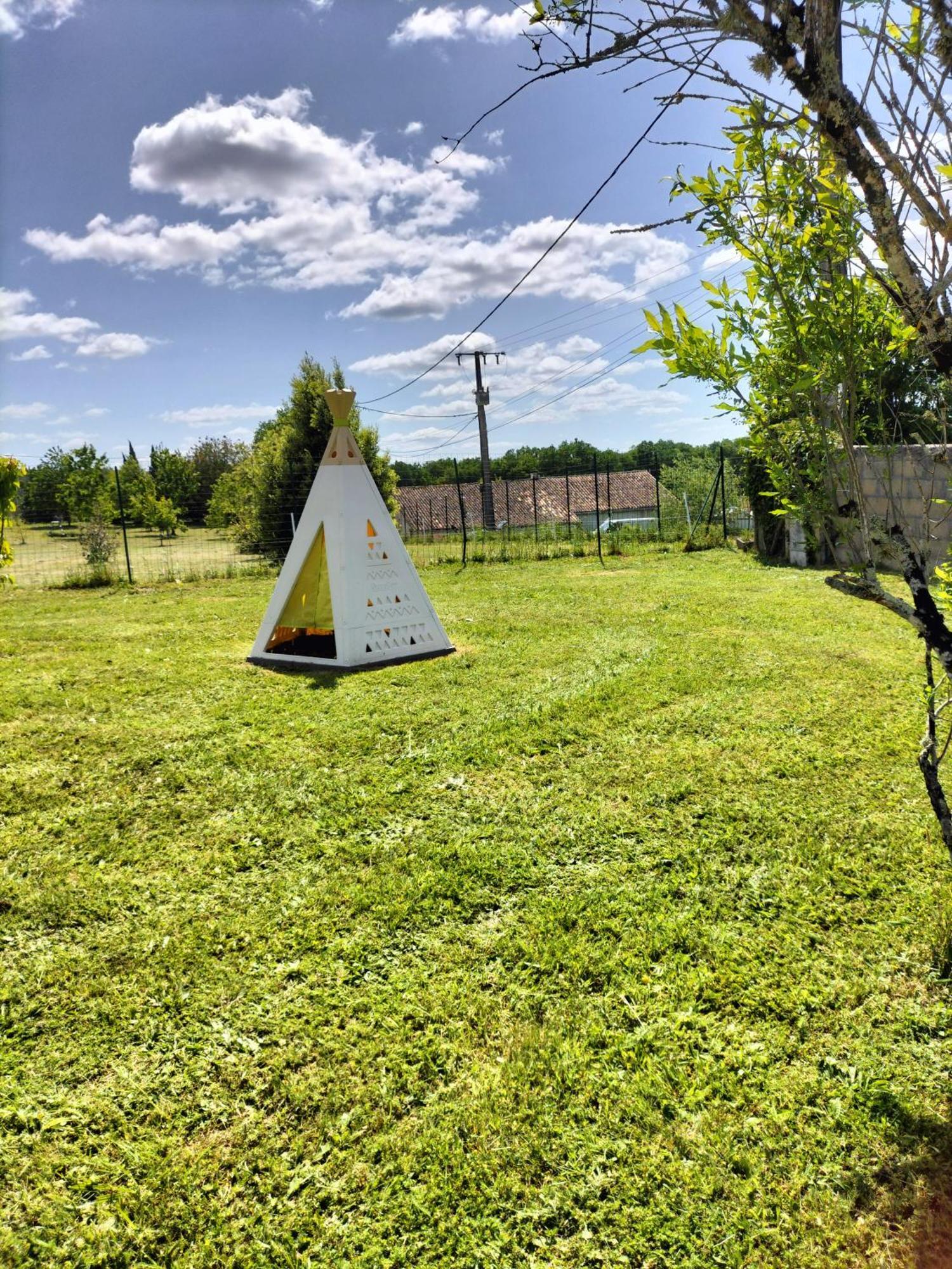 Tiny House Pension Saint-Vallier  Buitenkant foto